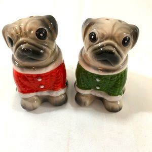 Pug salt and pepper shakers! Cutest ever! Ceramic. Excellent condition